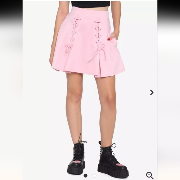 Hot Topic Pastel Pink Lace-Up Mini Skater Skirt Size Small Medium - Picture 2 of 6